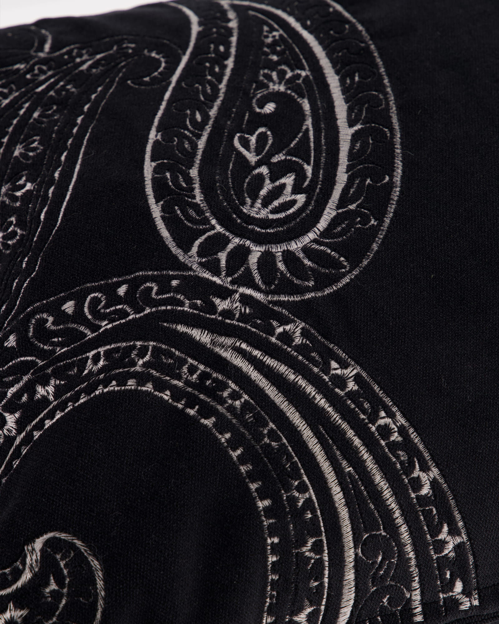 JOOP! Kissenhüllen Paisley Schwarz - 002