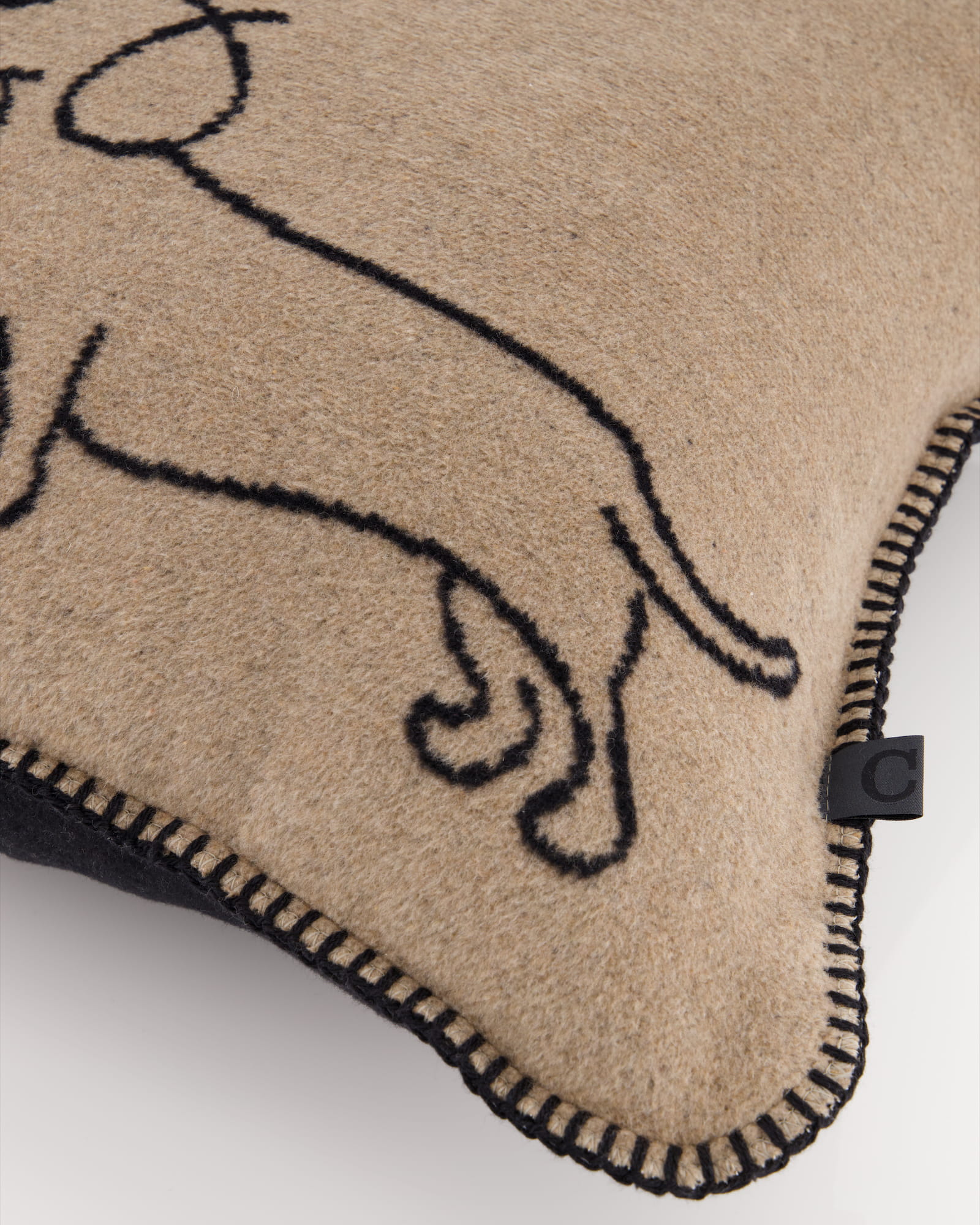 Cawö Kissenhüllen WE LOVE DOGS Companion 62480 schwarz/beige - 93 - 50x50 cm