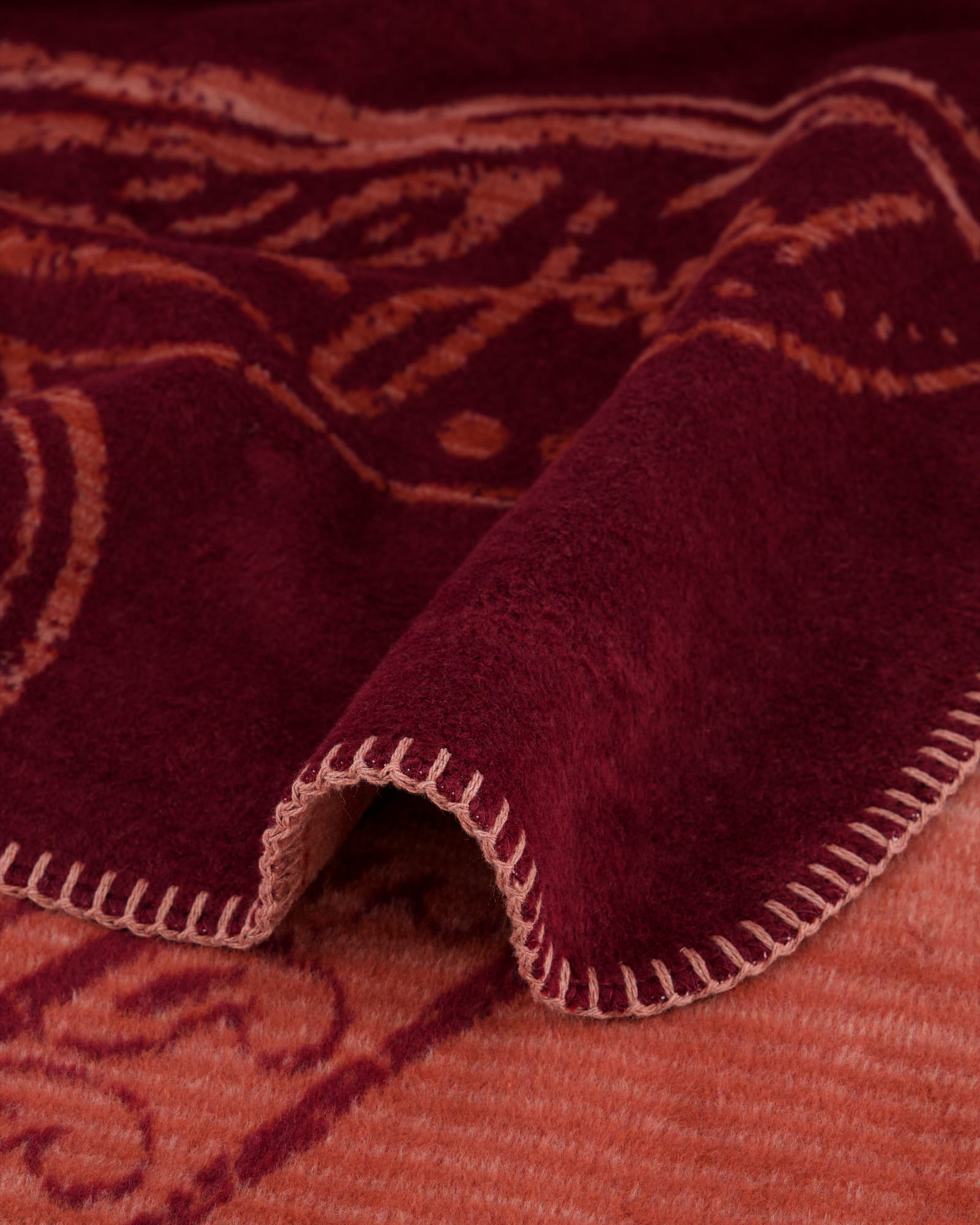 JOOP! Wohndecken Paisley Rouge - 150x200 cm