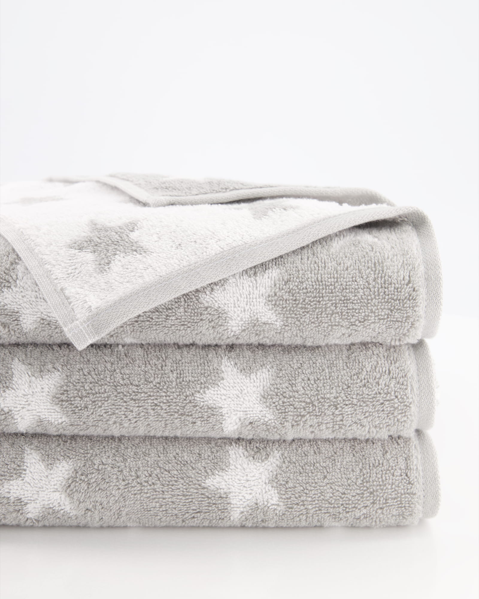 Cawö Handtücher NEW STARS Sterne klein 6261 platin/weiß - 76 - Gästetuch 30x50 cm