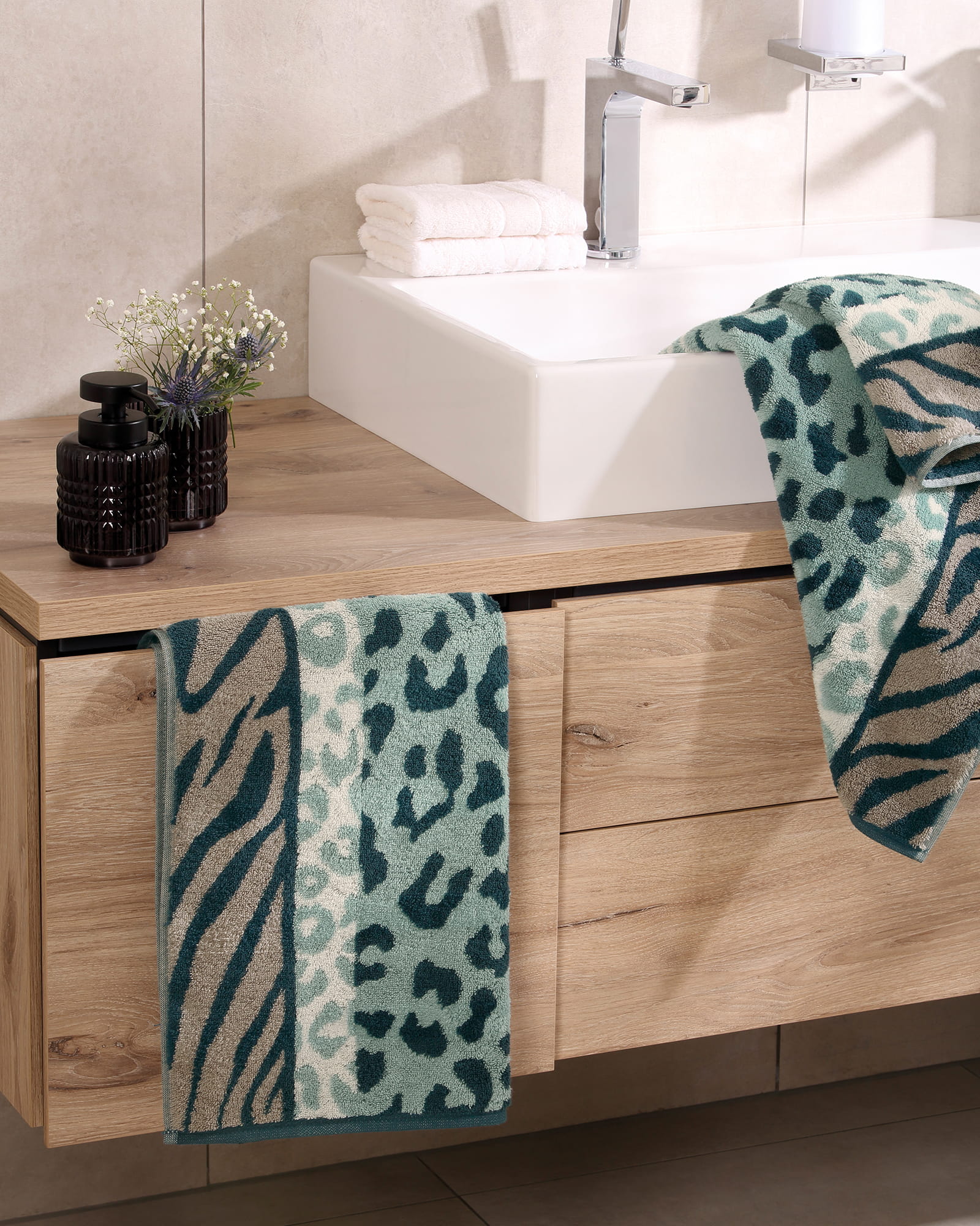 Cawö Handtücher Noblesse Animal 1090 emerald/teal - 44