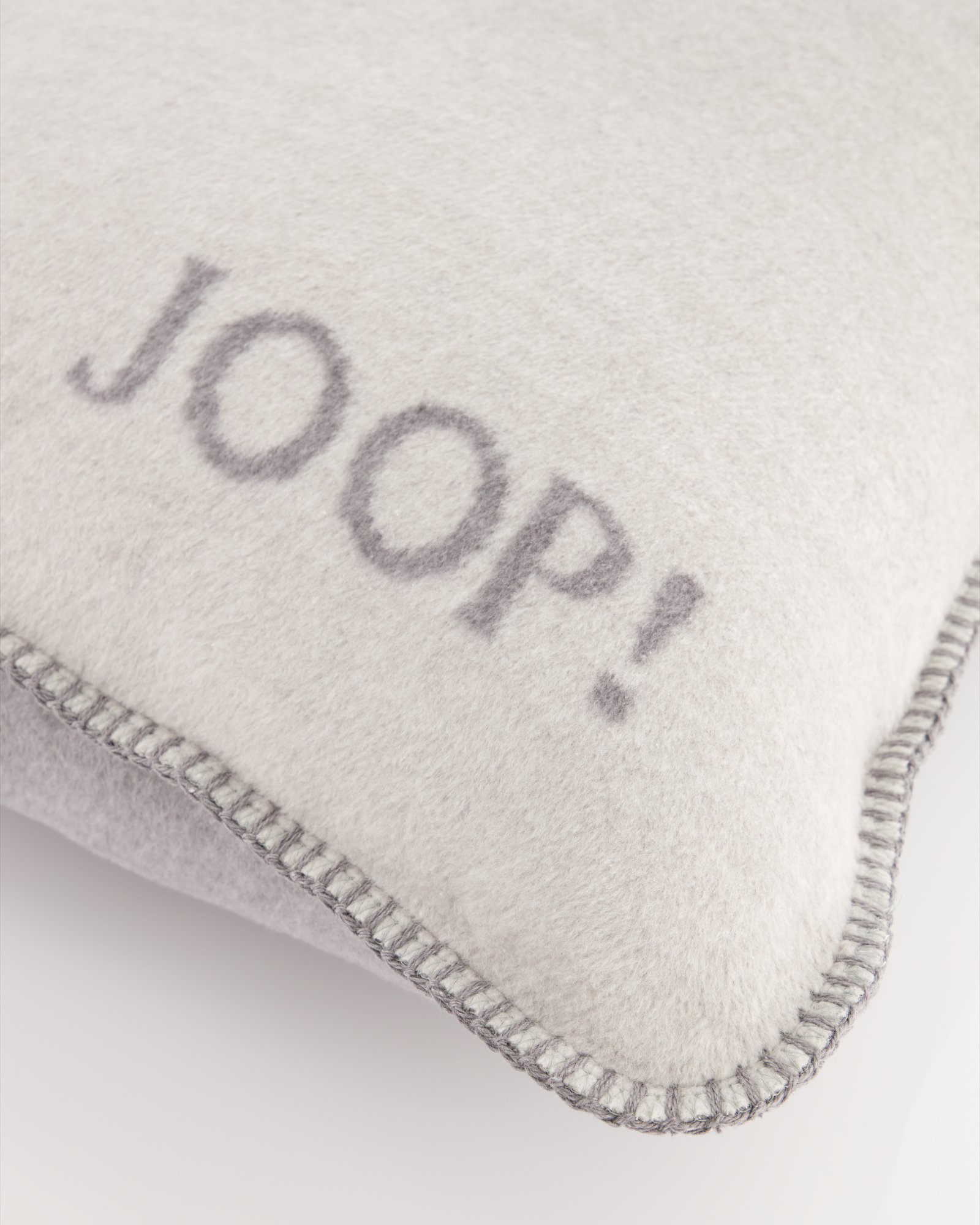 JOOP! Kissenhülle Uni-Doubleface - Größe: 50x50 cm - Farbe: Rauch-Graphit