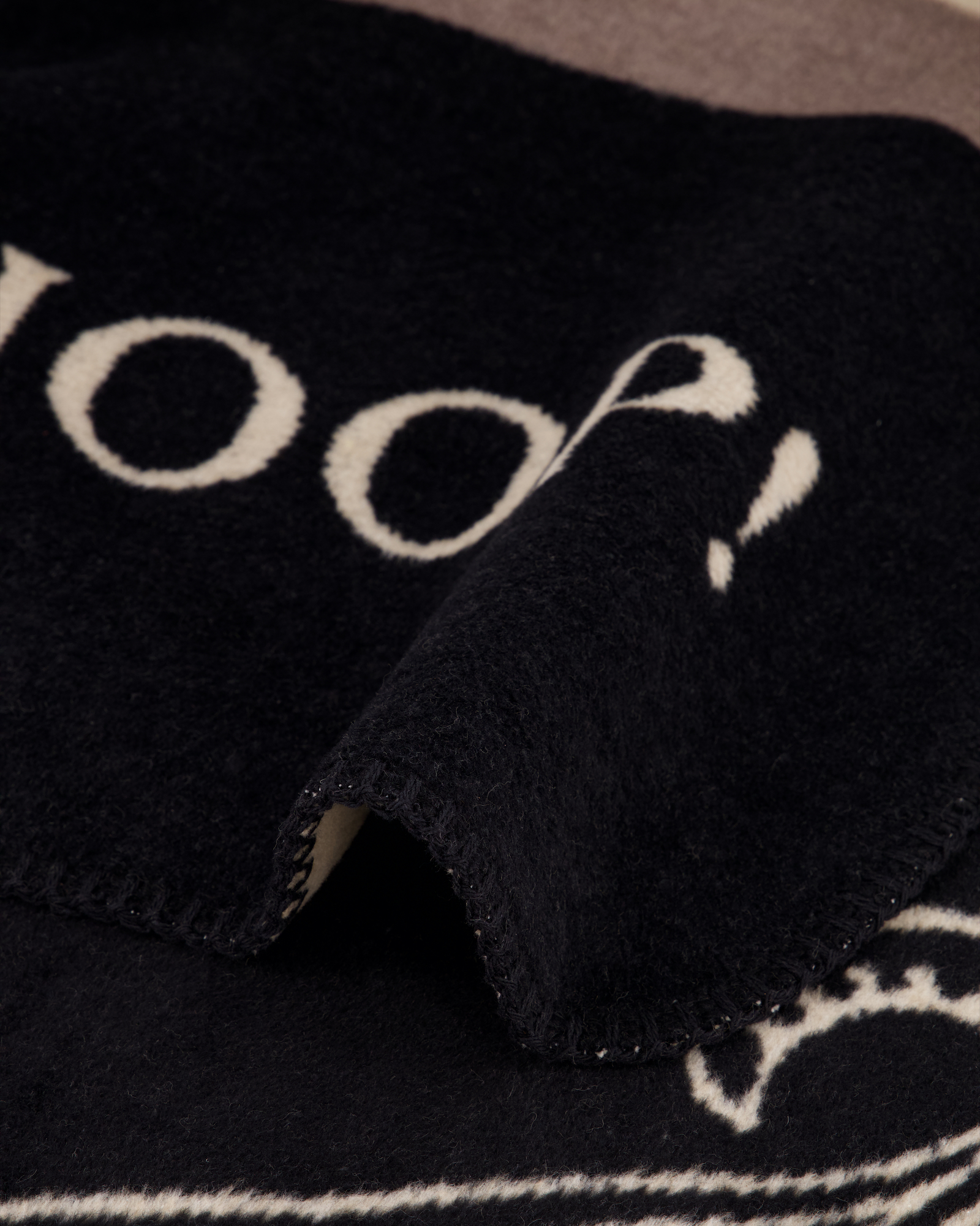 JOOP! Wohndecken Paisley Stripes Schwarz - 150x200 cm
