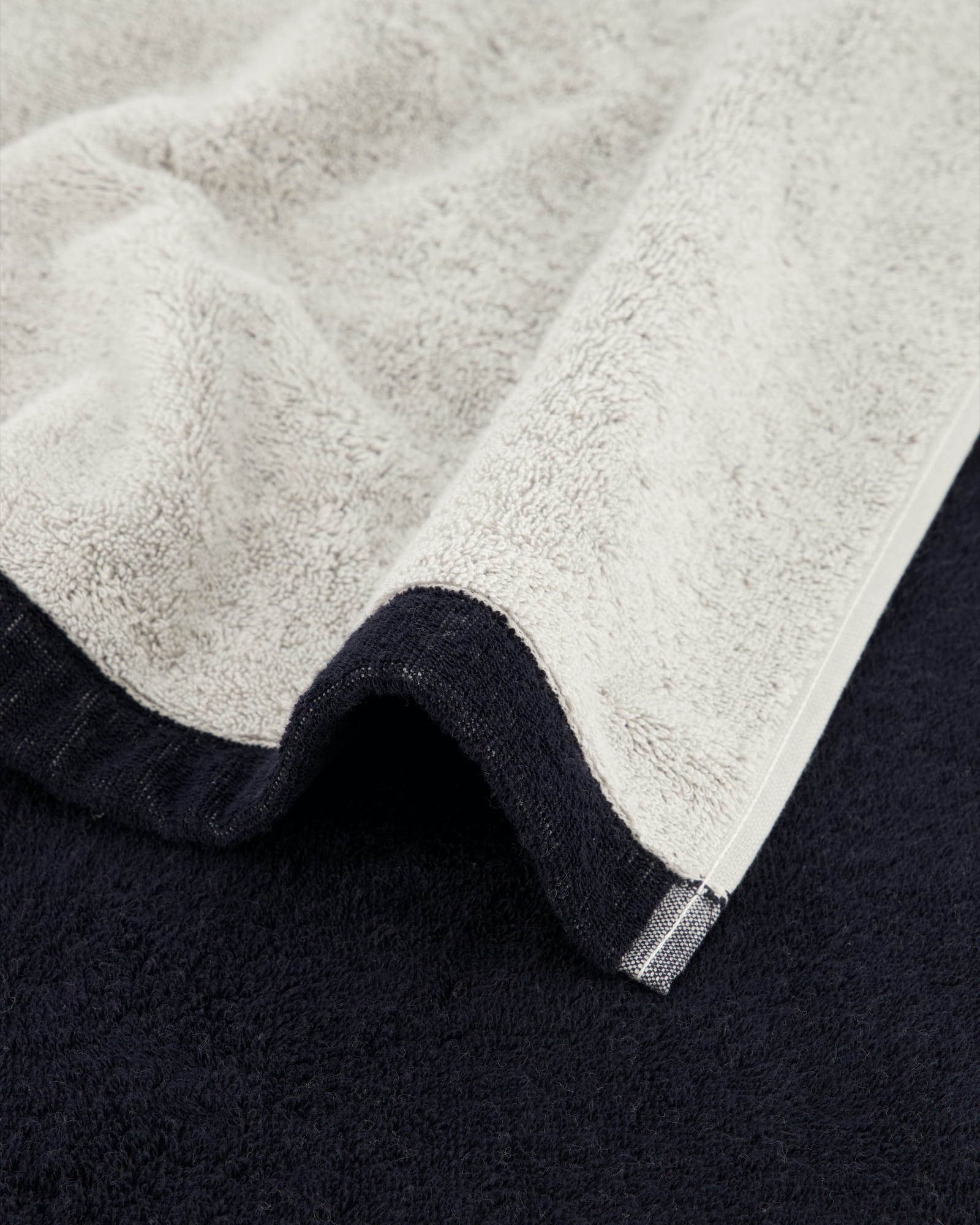 Cawö Handtücher Lifestyle Splash 7071 platin/schwarz - 79 - Seiflappen 30x30 cm