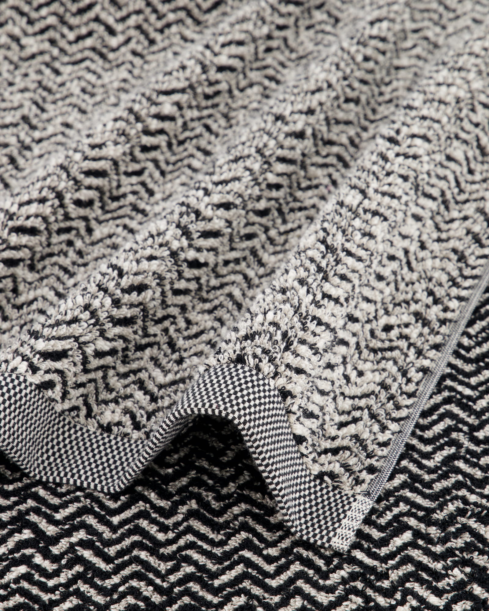 Möve - Brooklyn Fischgrat - Farbe:  nature/black - 081 (1-0567/8970) - Handtuch 50x100 cm