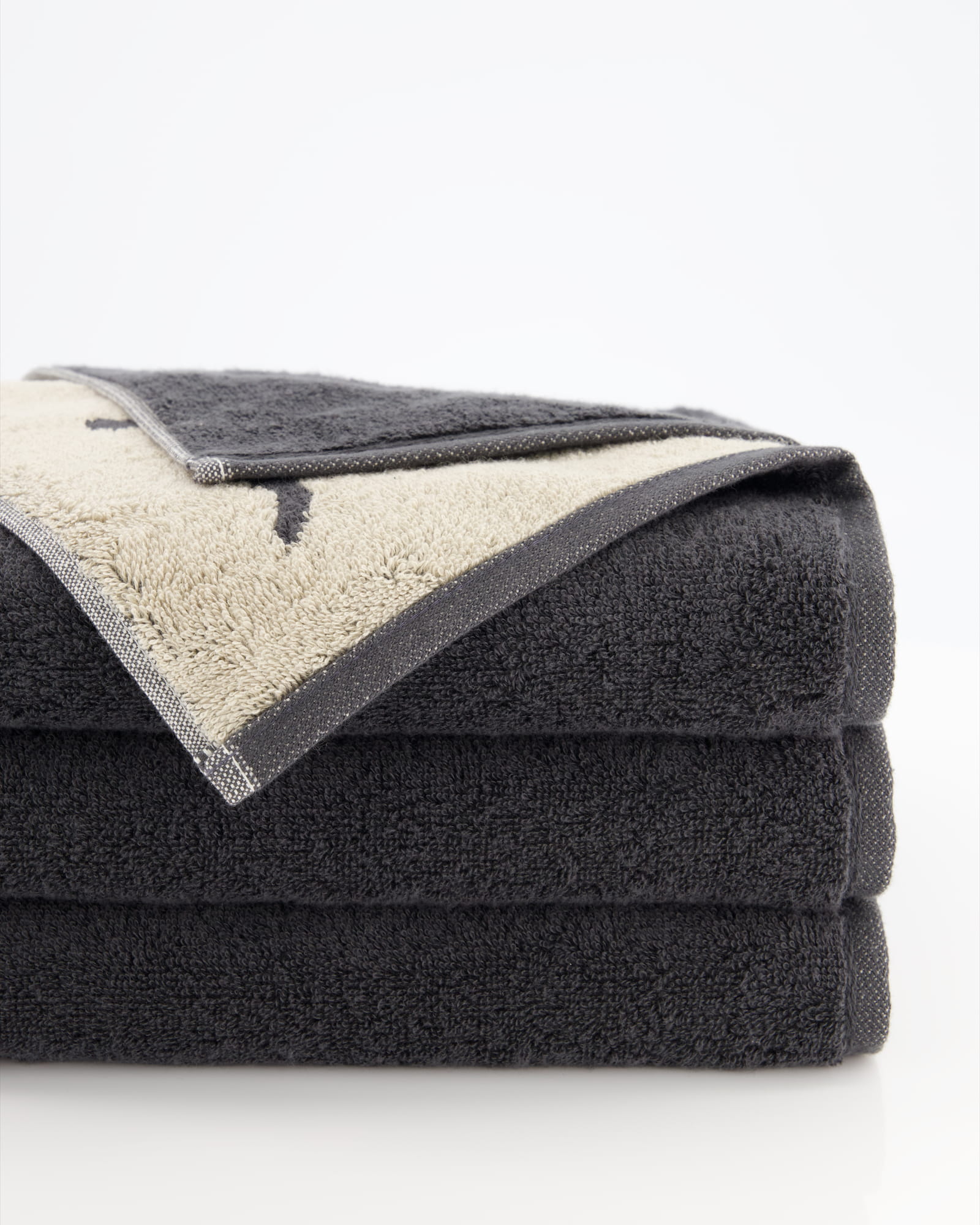 Cawö Handtücher Alpenchic Edition Hirsche 6228 granit - 73