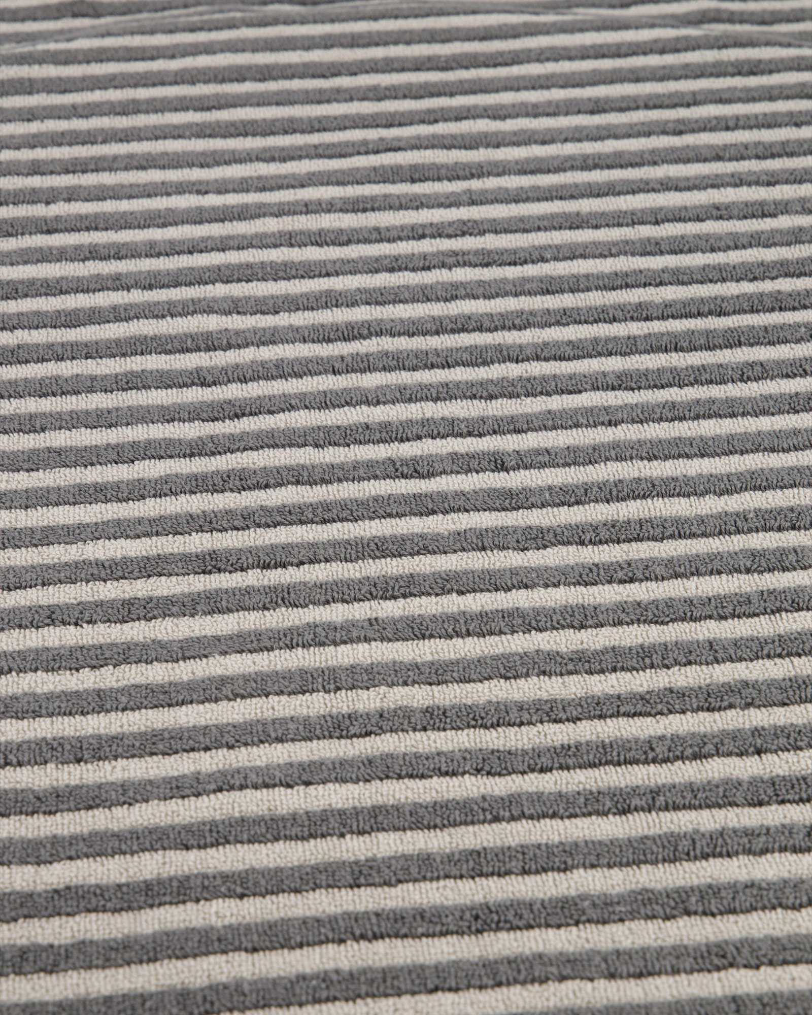 Cawö Badematten Two-Tone Stripes 480 schiefer - 77 - 50x80 cm