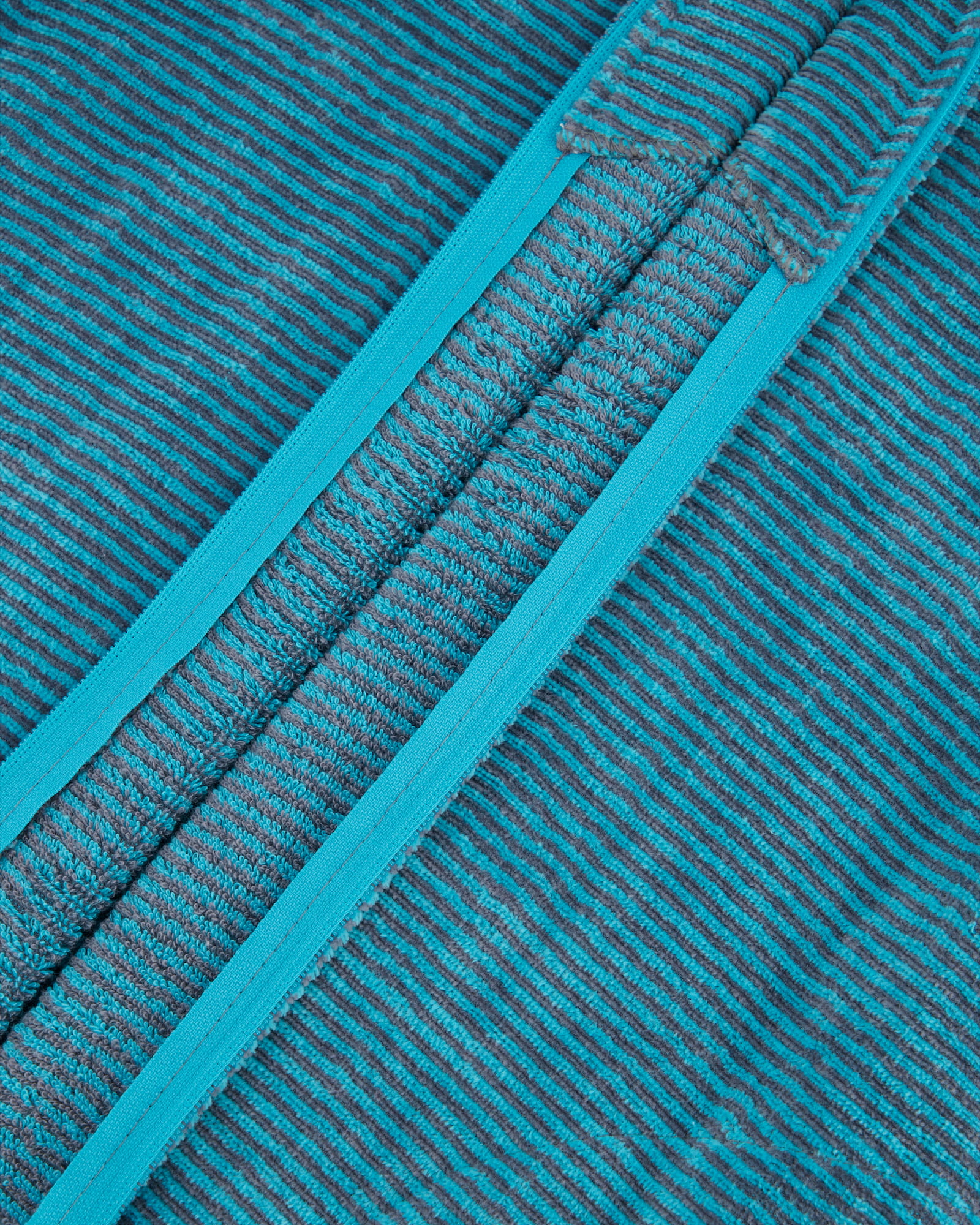 Cawö - Damen Bademantel Two-Tone Kapuze Reißverschluss 6432 - Farbe: türkis - 47