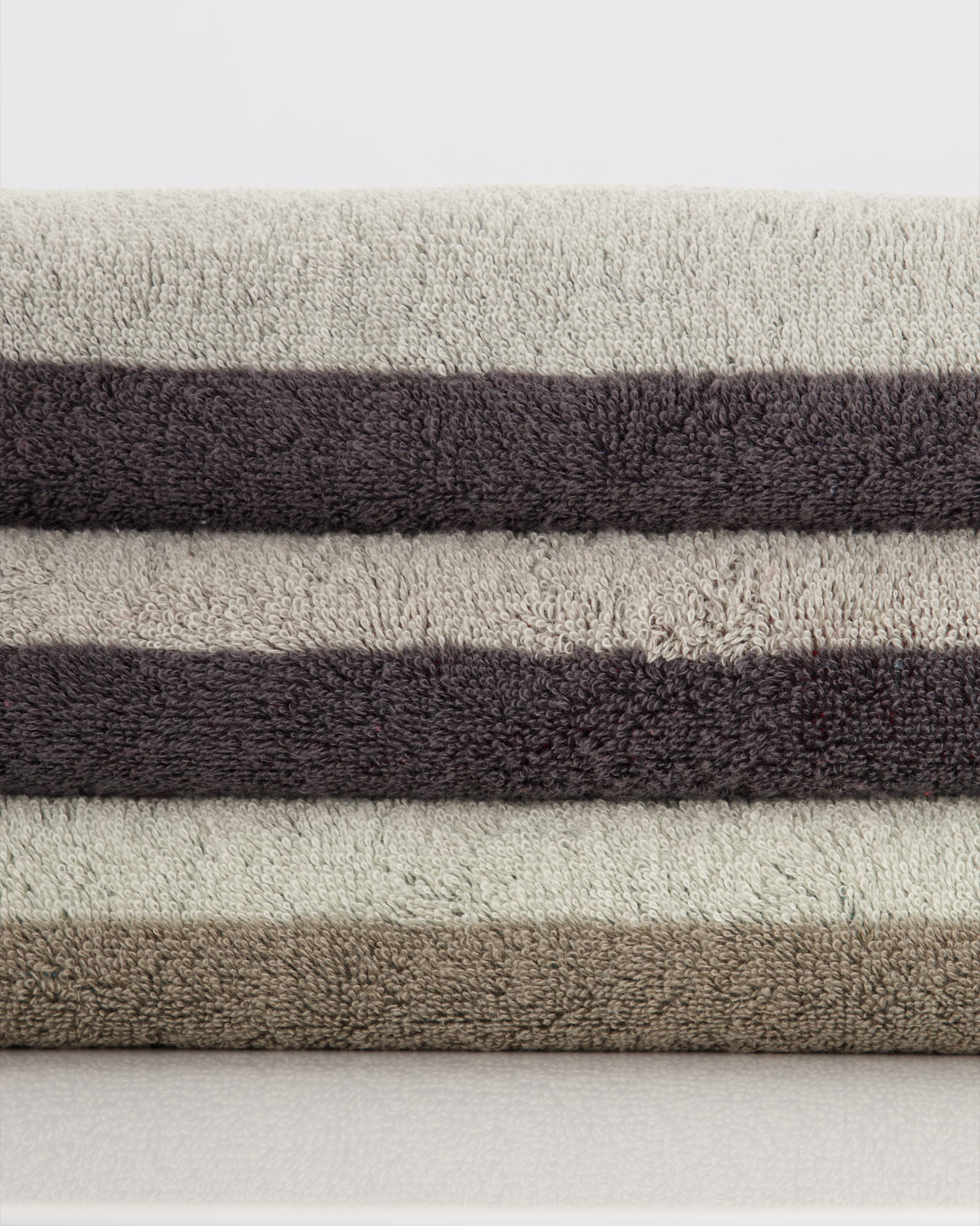 Cawö - Saunatuch 599 - 80x200 cm - Farbe: anthrazit/rot - 72