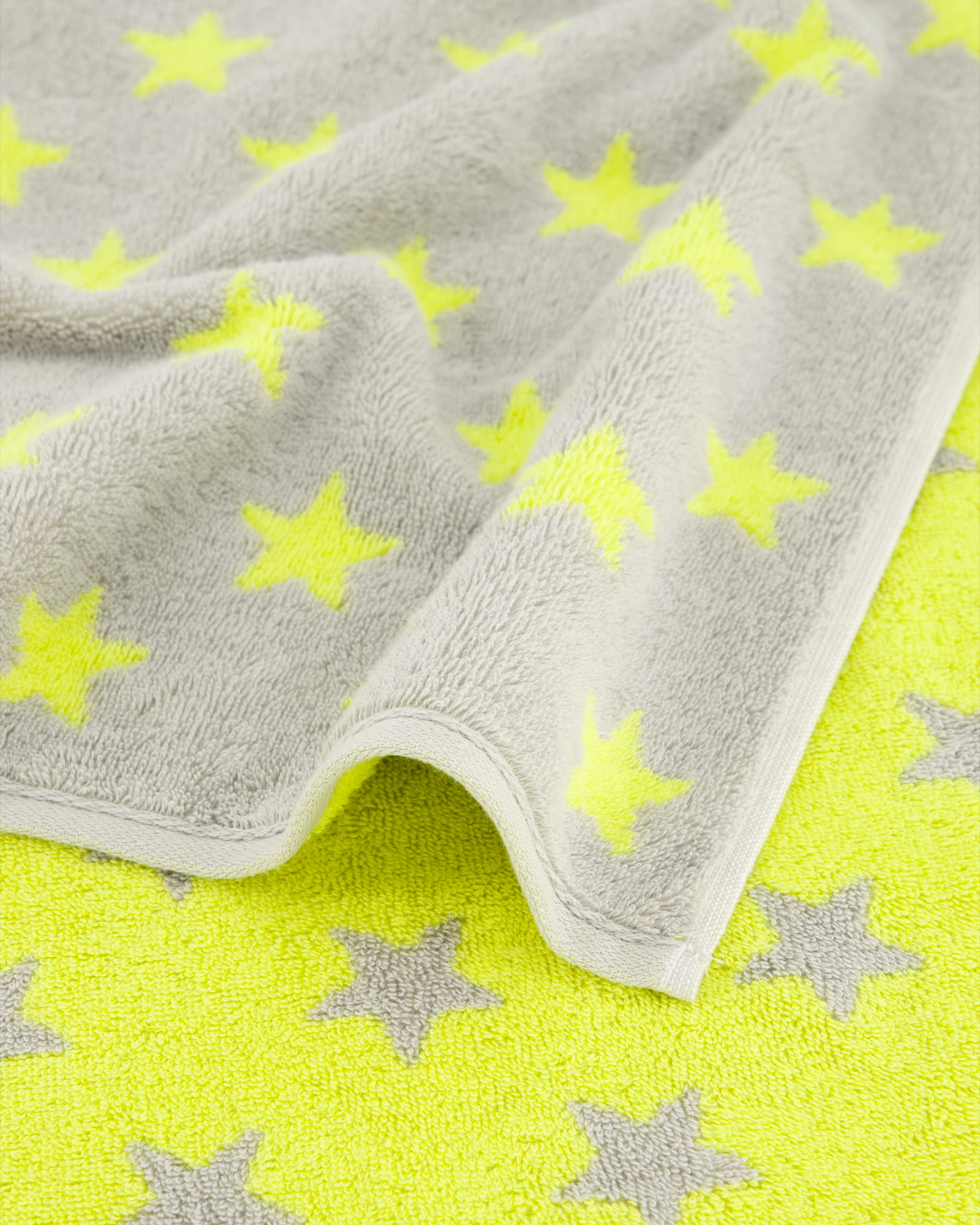Cawö Handtücher NEW STARS Sterne klein 6261 platin/lime - 75 - Gästetuch 30x50 cm