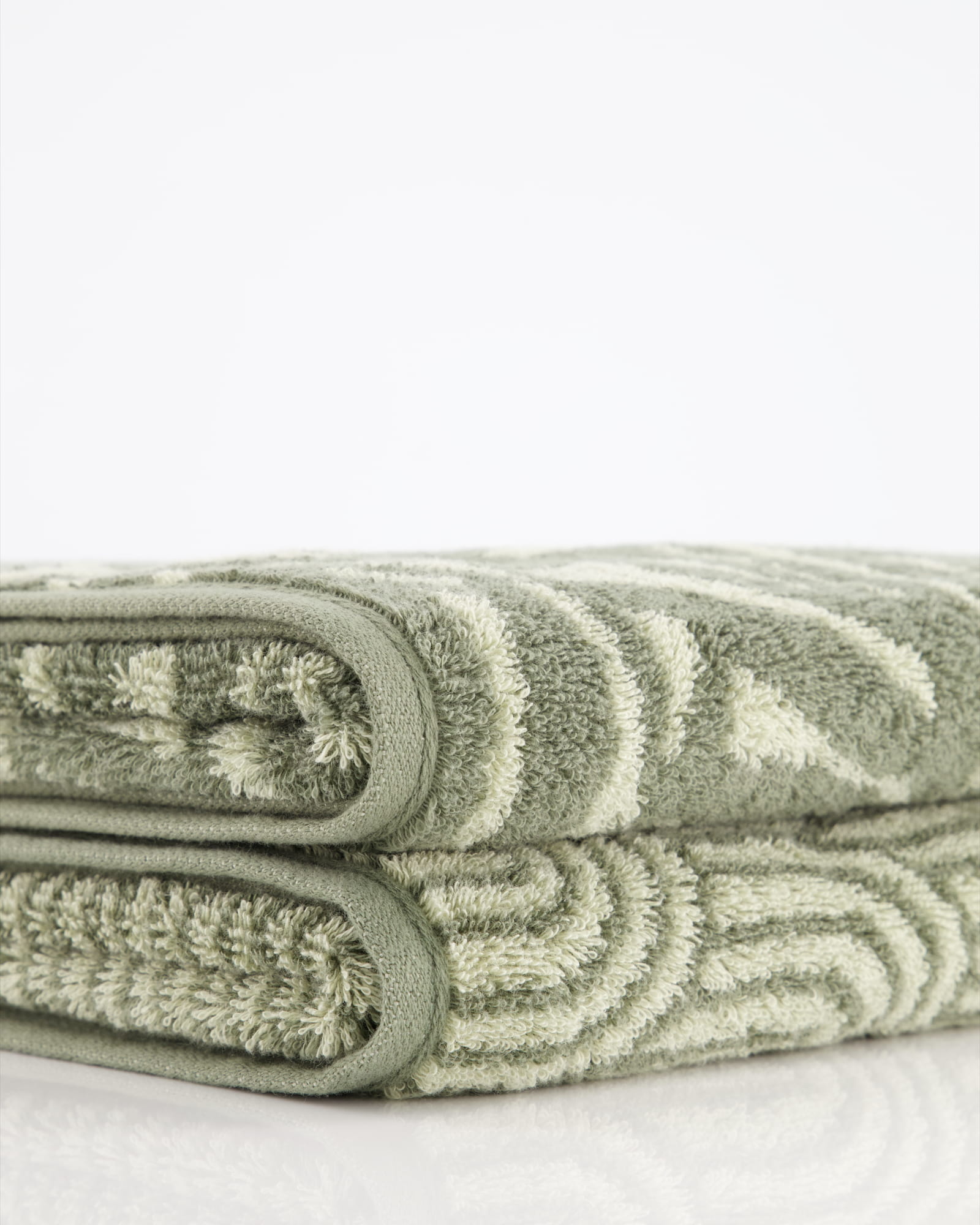 Cawö Handtücher Maison Blätter 6267 field - 44 - Duschtuch 70x140 cm