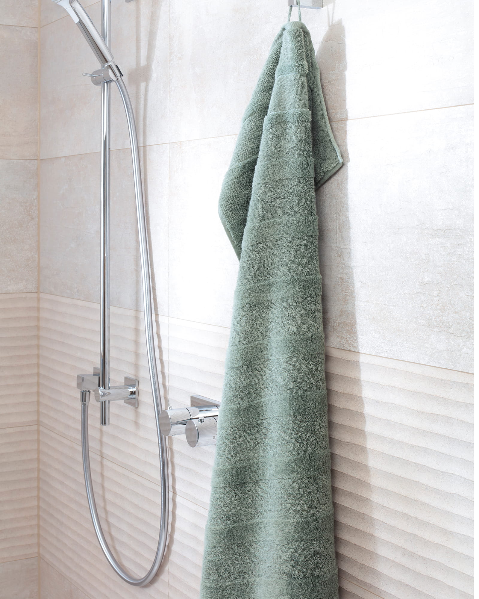 Cawö Handtücher Noblesse2 Uni 1002 nordic green - 470