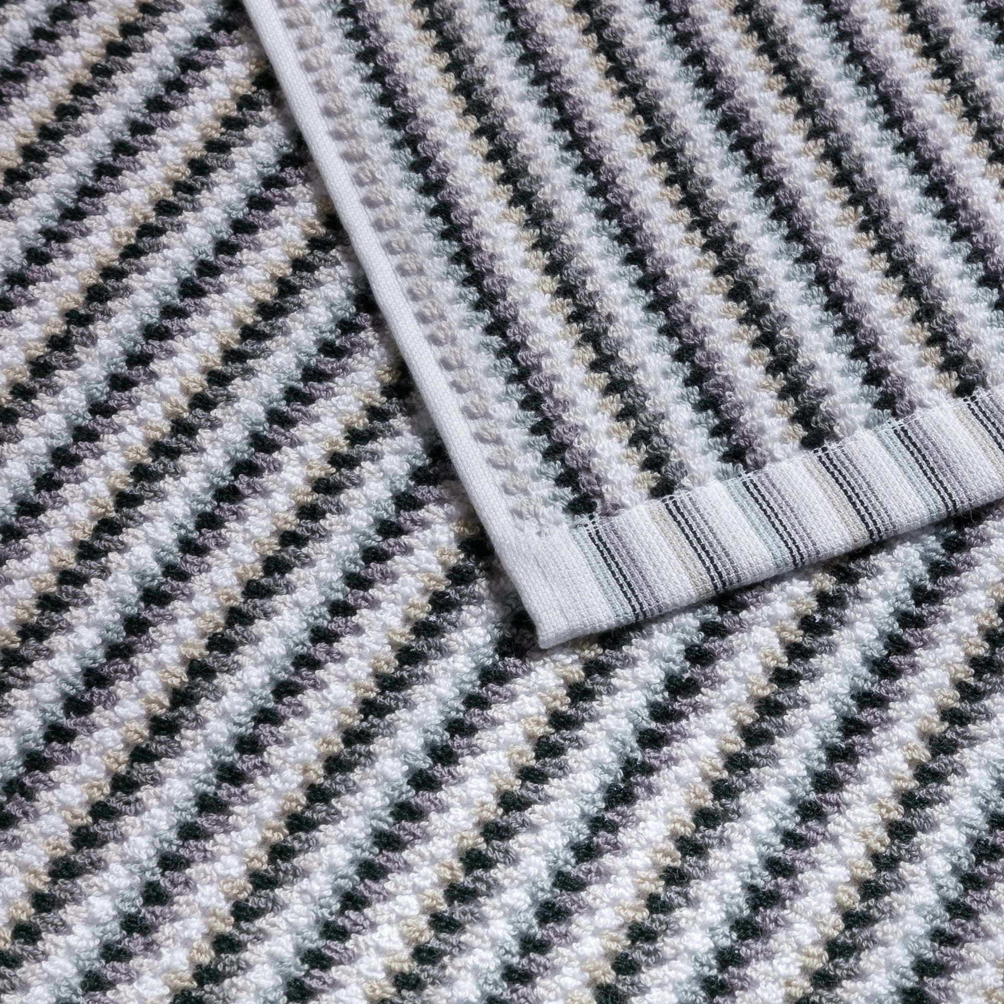 Möve Handtücher Bliss Bunt silver/black - 081