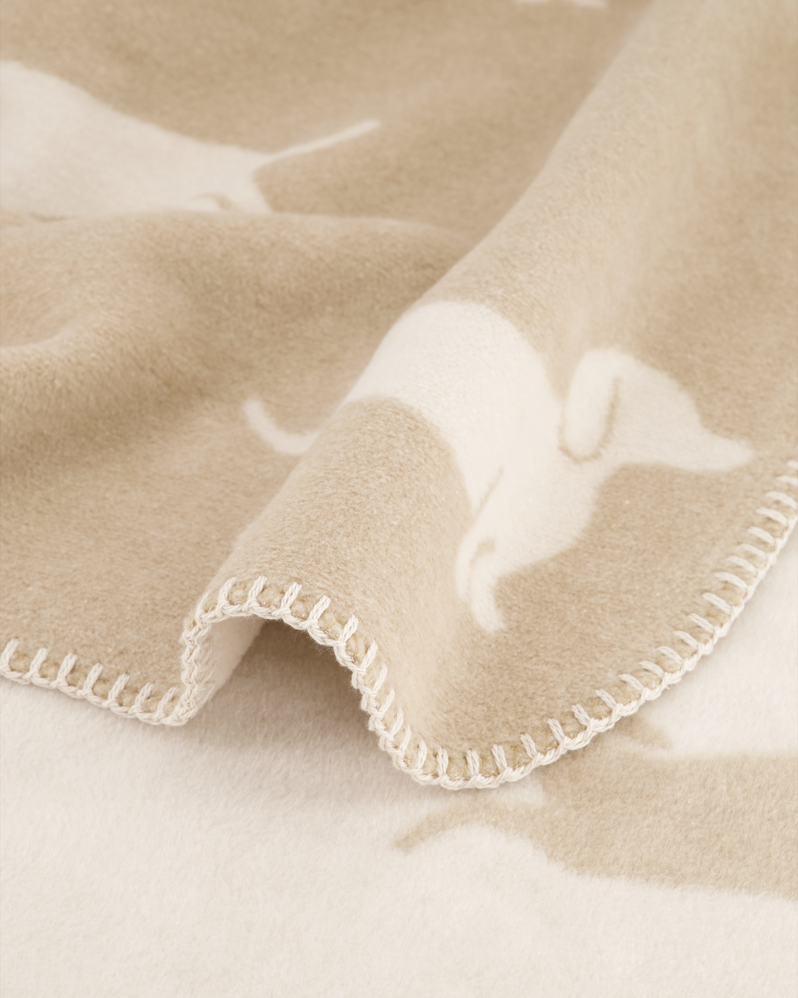 Cawö Wohndecken WE LOVE DOGS 62460 natur/beige - 33 - 150x200 cm