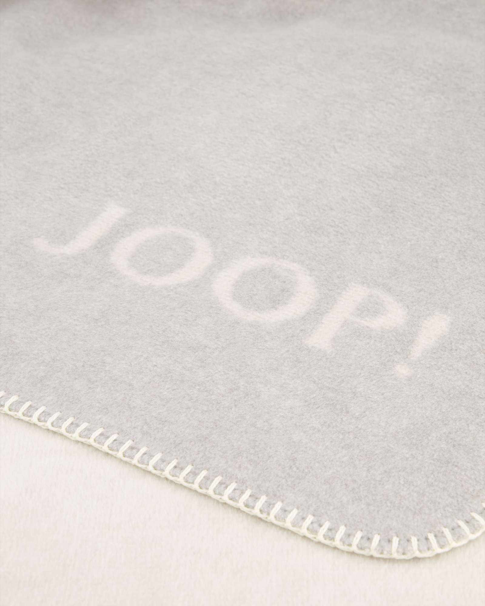 JOOP! Wohndecke Melange-Doubleface - Größe: 150x200 cm - Farbe: Stein-Silber