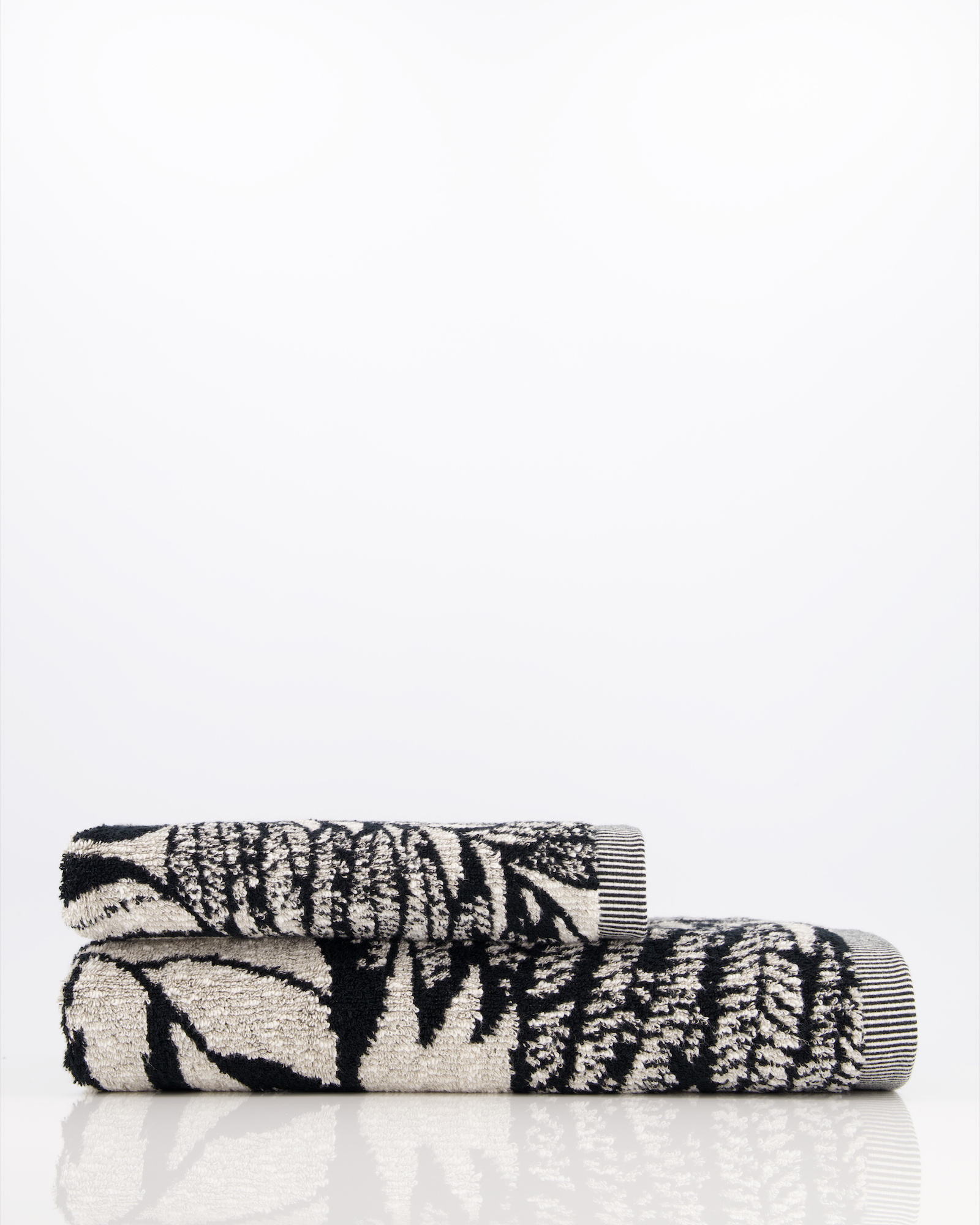 Möve Handtücher Brooklyn Botanic nature/black - 081 - Handtuch 50x100 cm